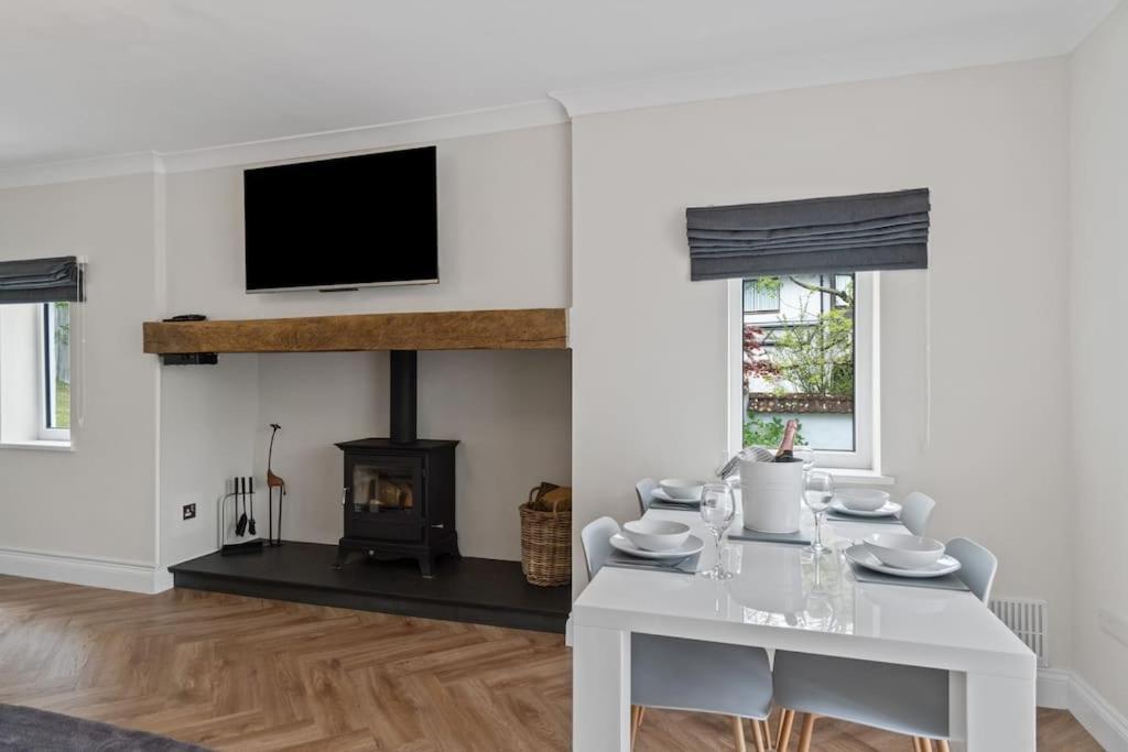 White Cottage Stunning Contemporary 2 Bedroom 2 Ensuite Annex With Hot Tub Plymouth Eksteriør bilde