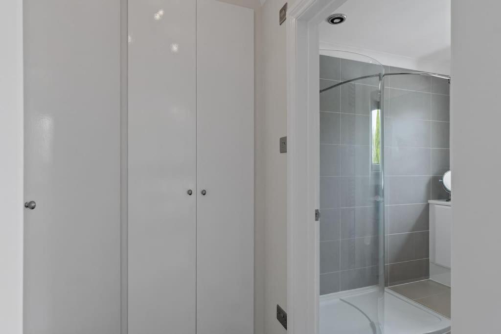 White Cottage Stunning Contemporary 2 Bedroom 2 Ensuite Annex With Hot Tub Plymouth Eksteriør bilde